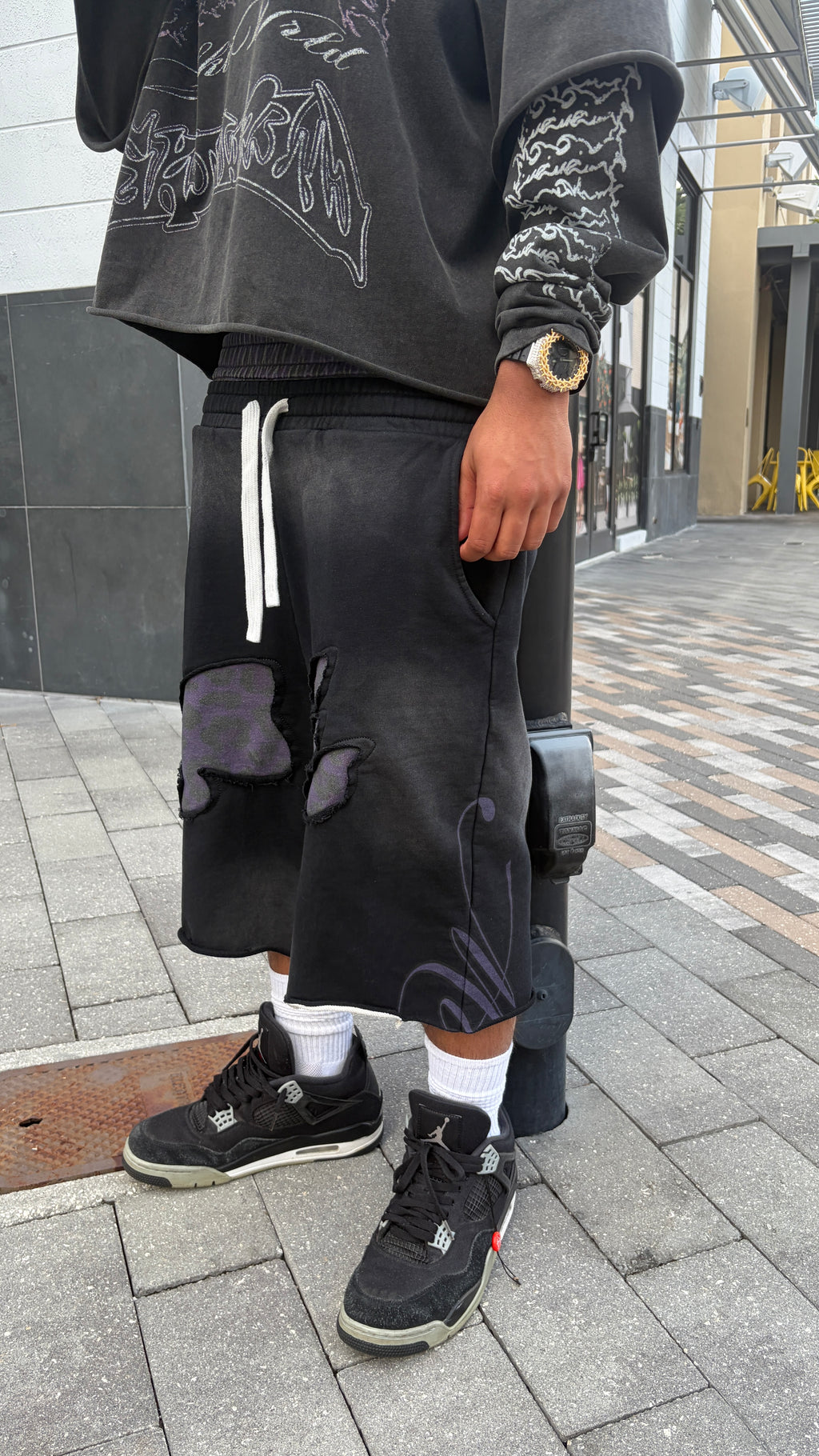Solitude 2x shorts