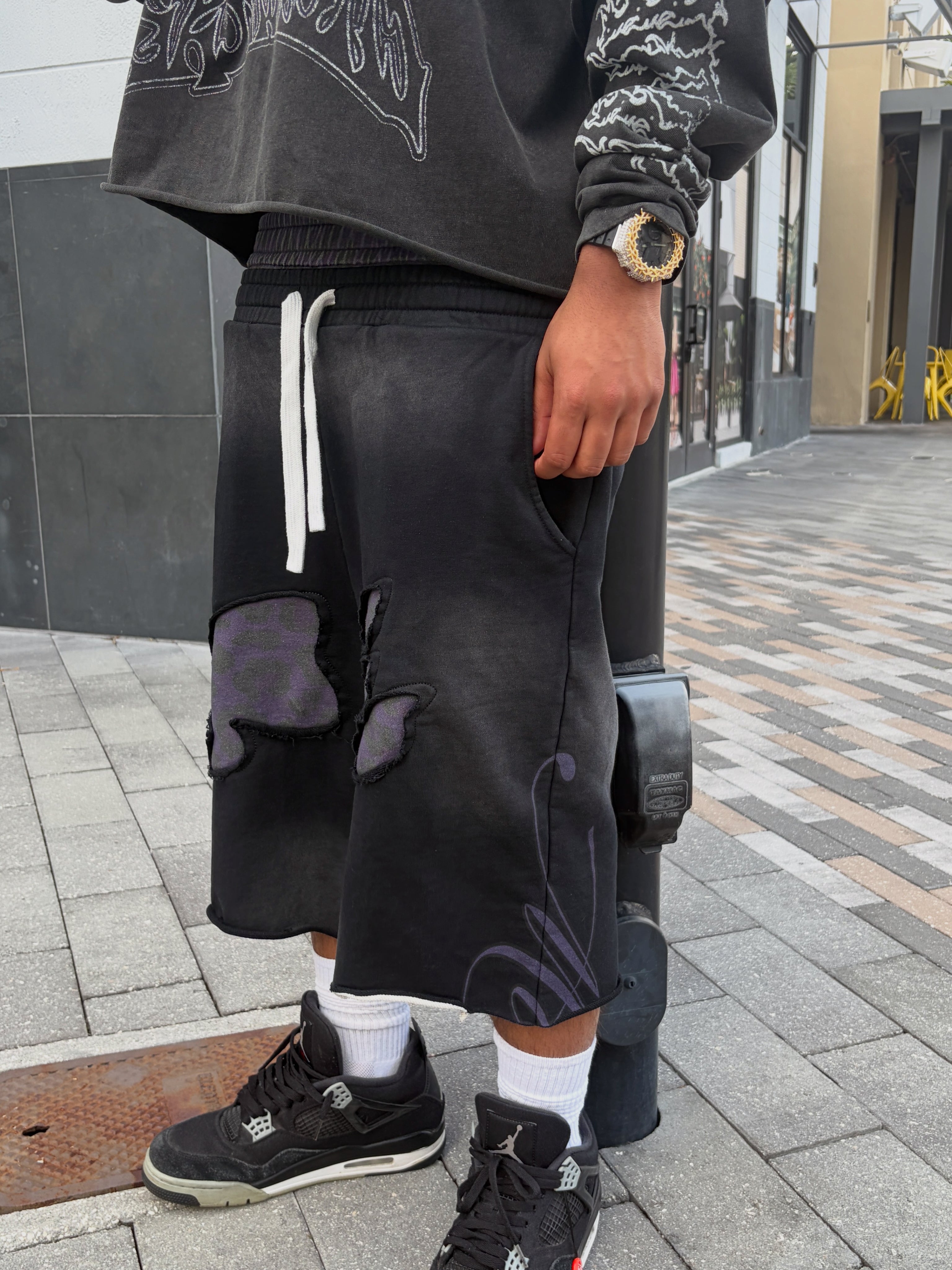 Solitude 2x shorts